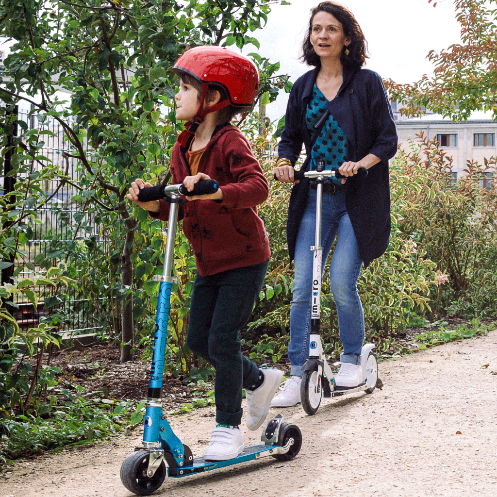 MICRO Rocket Scooter MICRO® Scooters Canada Kickboard Canada Inc.
